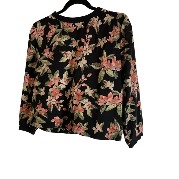 Forever 21 Floral Black Women's Top size small - Picture 1 of 8